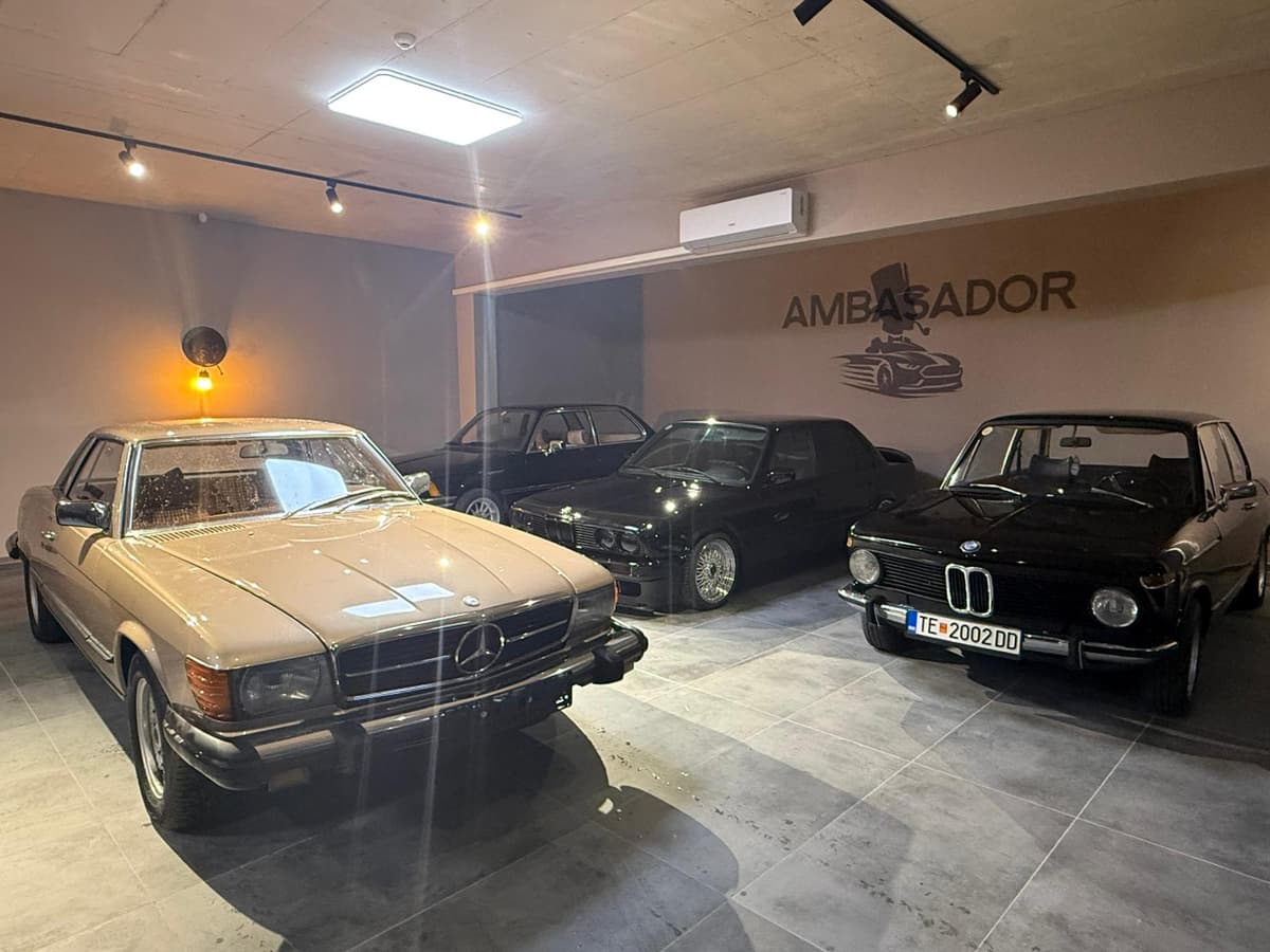 Gallery photo